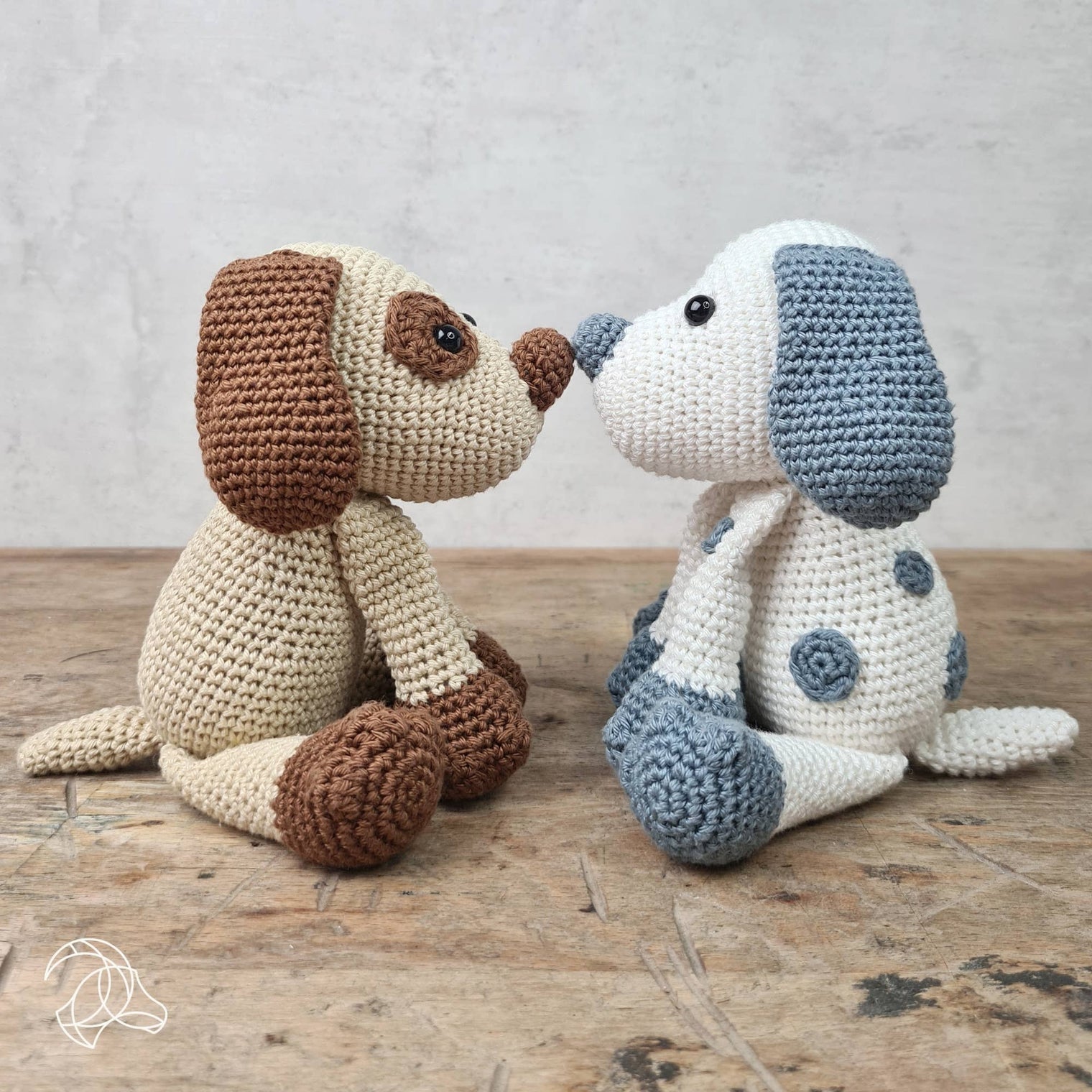 DIY Crochet Kit, Fiep Puppy – Amigurumi Dog Crochet Kit (20 cm Height)- 2.5 mm Crochet Hook NOT Included