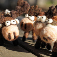 Woolbuddy DIY Needle Felting Kit, Moose – Beginner Woodland Animal Craft Set