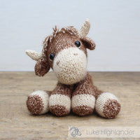 DIY Knitting Kit, Luke Highland Cow, Highland Cow Knitting Kit with Pattern, Yarn & Accessories, 2.5 mm Knitting Needles NOT Included