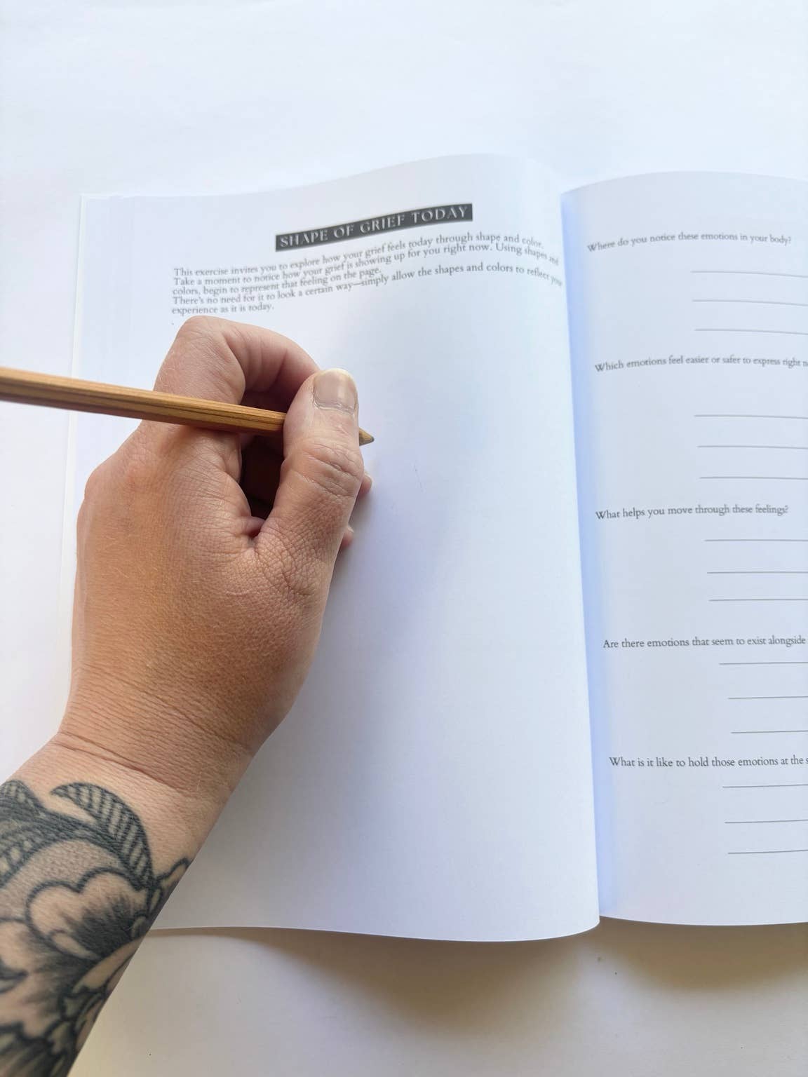 Art Therapy Workbook for Grief & Loss: Exploring the Experience of Grief through Art Therapy & Writing Exercises by Emily Bell, Guided Reflection & Mindfulness Workbook